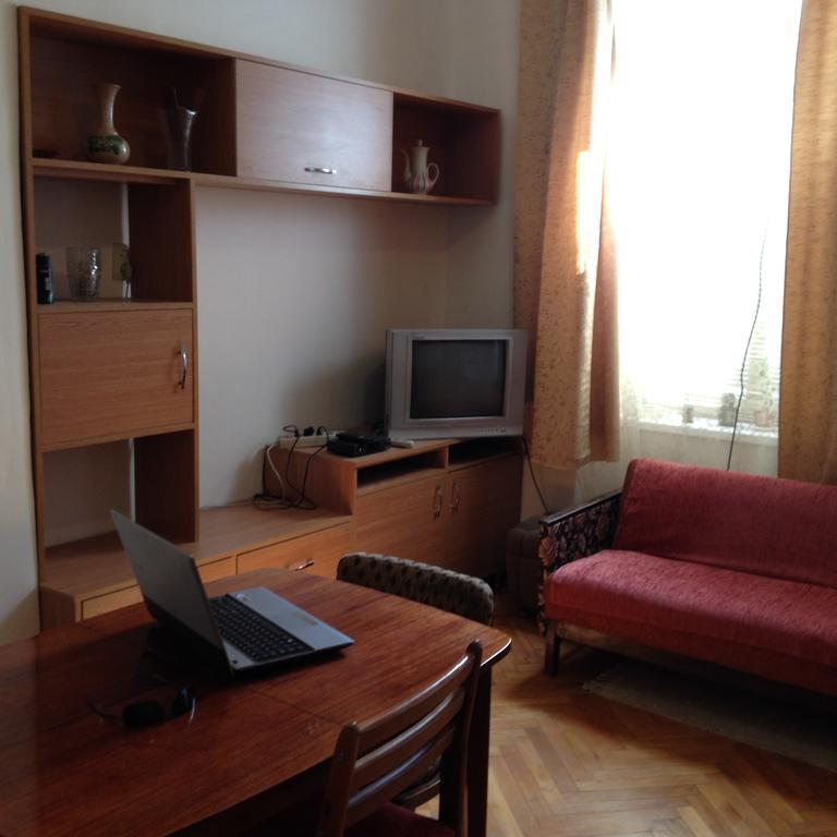 Apartment Downtown Mukatsjeve Eksteriør bilde