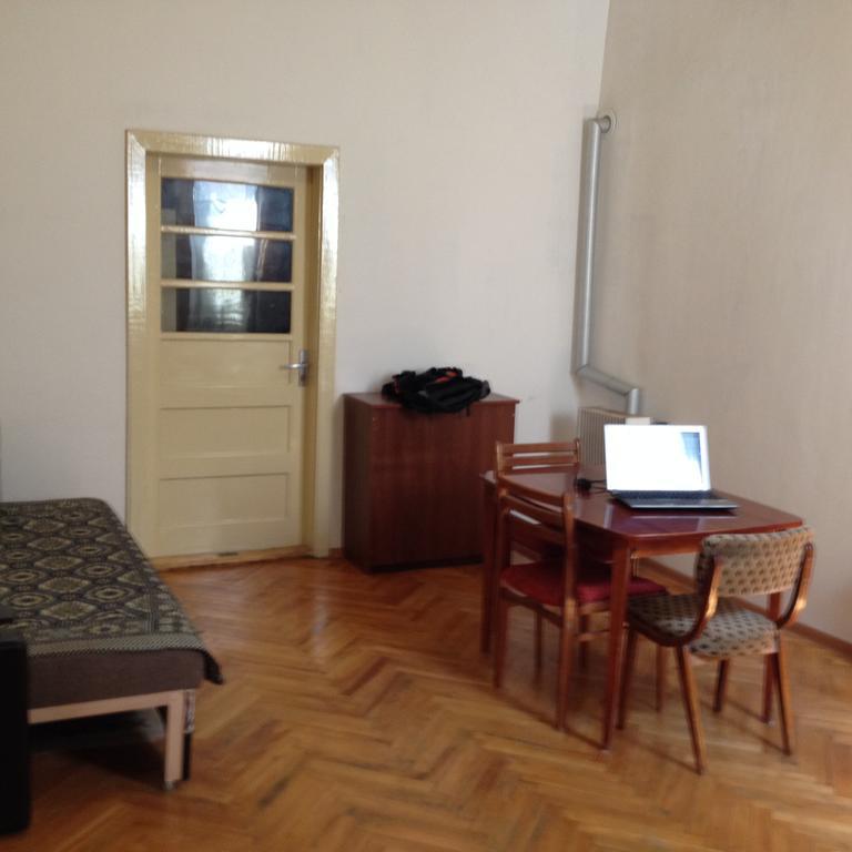 Apartment Downtown Mukatsjeve Eksteriør bilde